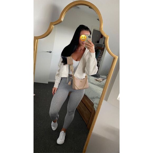 Lululemon Align T Shirt - Picture 4 of 10